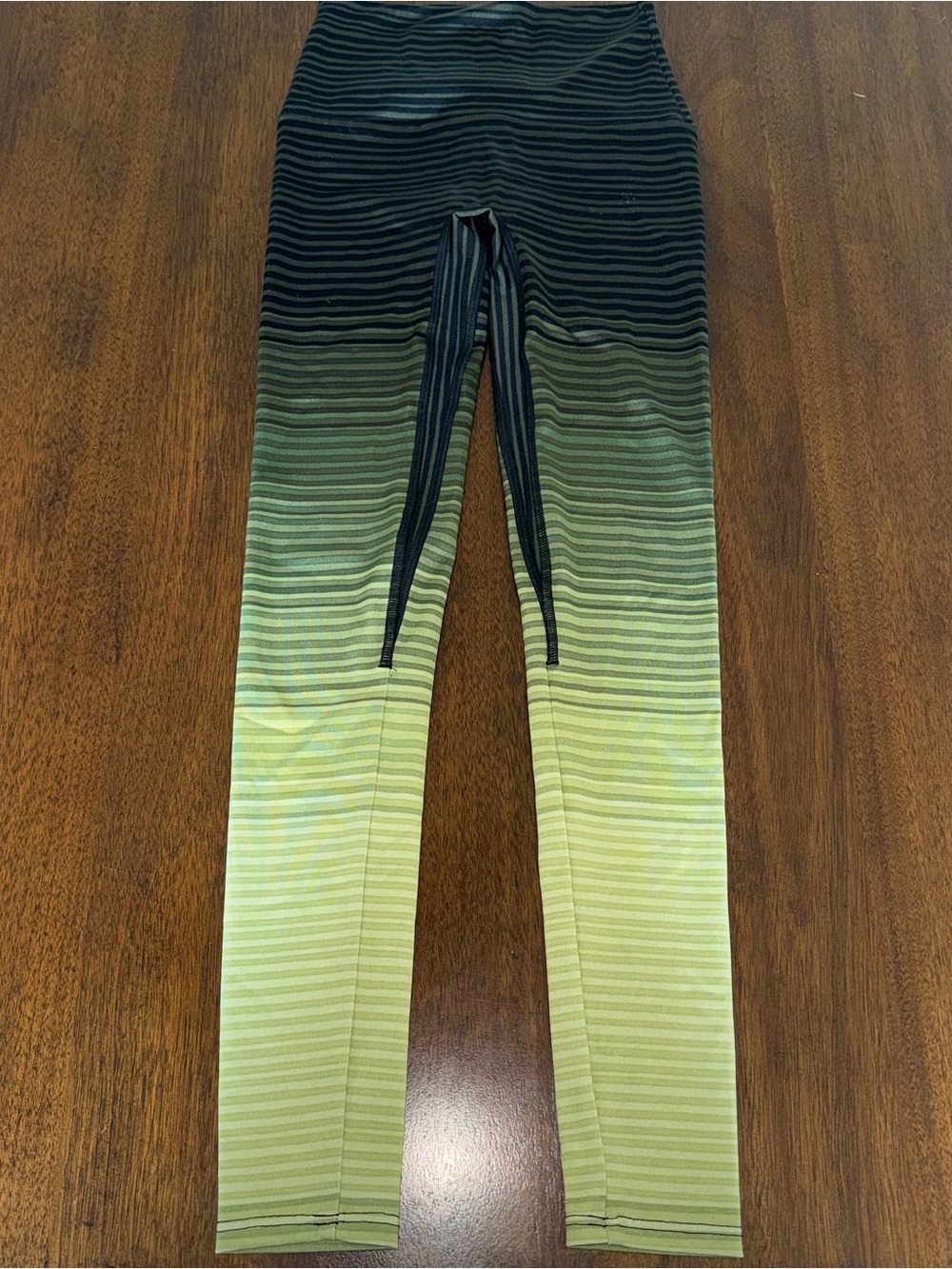 K-Deer Ombre Stripe Sneaker Length Leggings Olive Green Size XS
